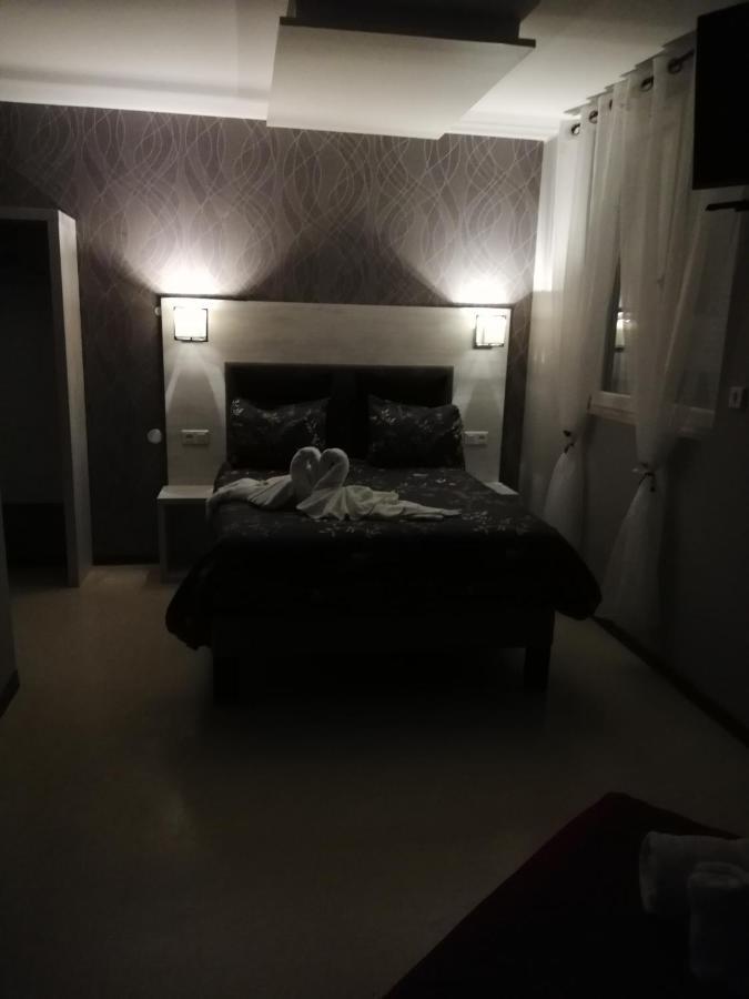 Le Patio Hotel