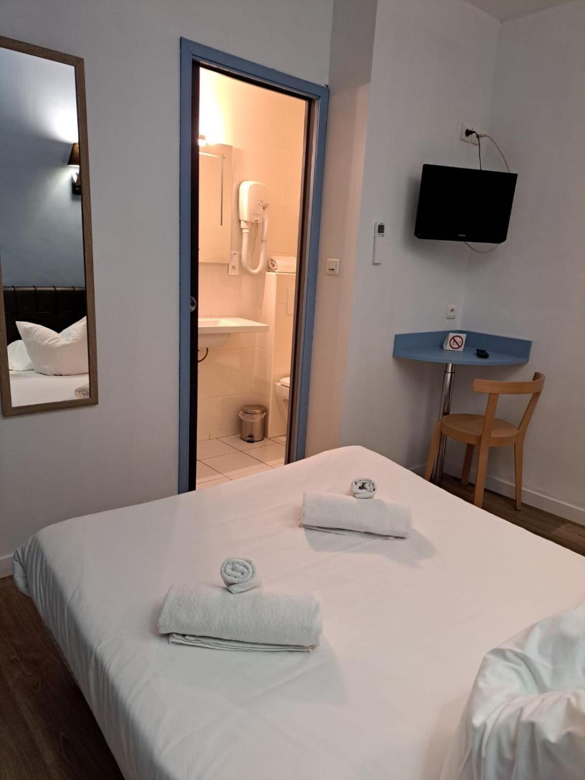 Le Patio Hotel *