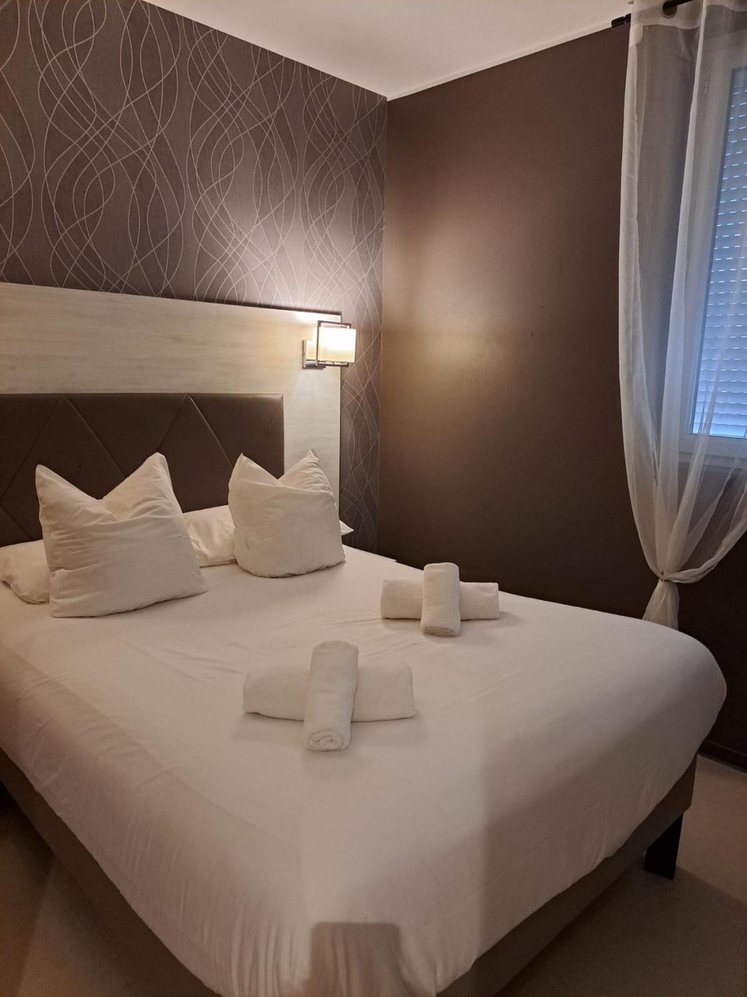 Le Patio Hotel